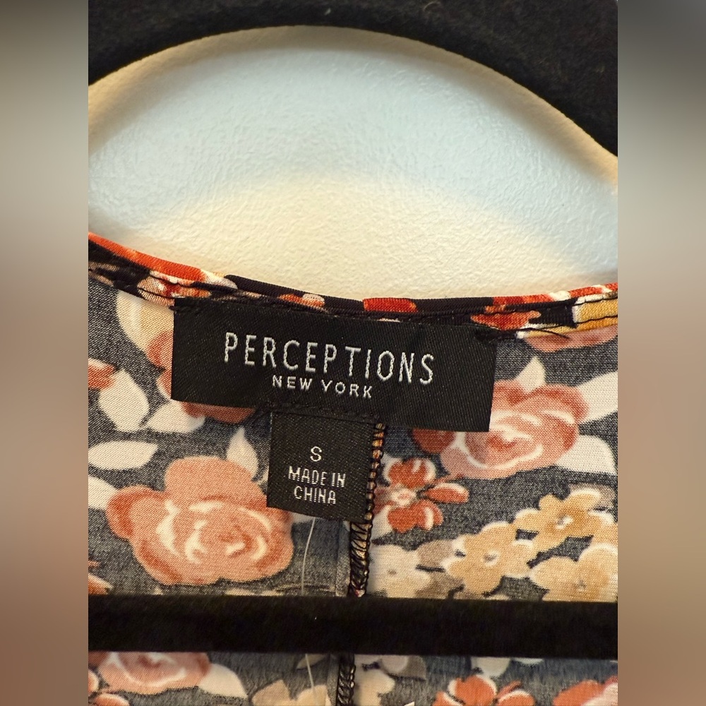 NWT Perceptions New York Floral Wrap Dress - Size S - Picture 7 of 11